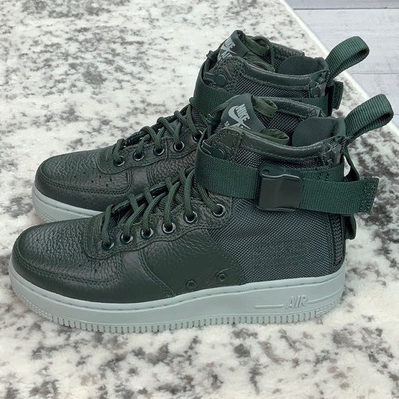 NIB Nike W SF AF1 Mid women’s sneakers - Picture 5 of 8
